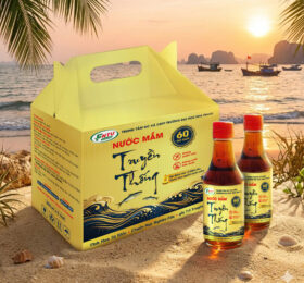 Nước Mắm Truyền Thống – 60 Độ Đạm (hộp 6 chai)